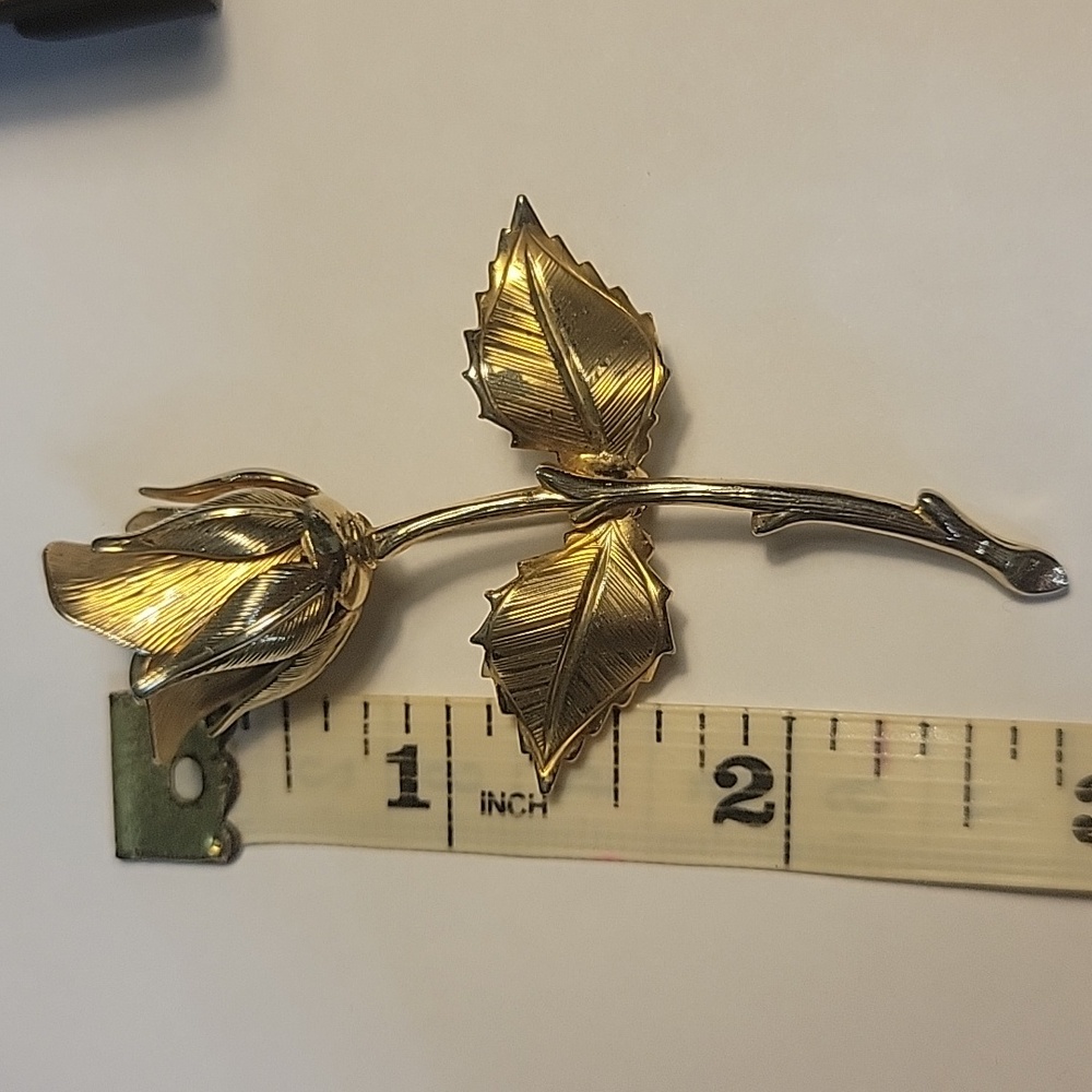 Vtg Gold Tone Rose Brooch